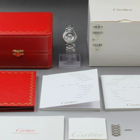 MINT Cartier Silver Womens Watch Box display picture 3
